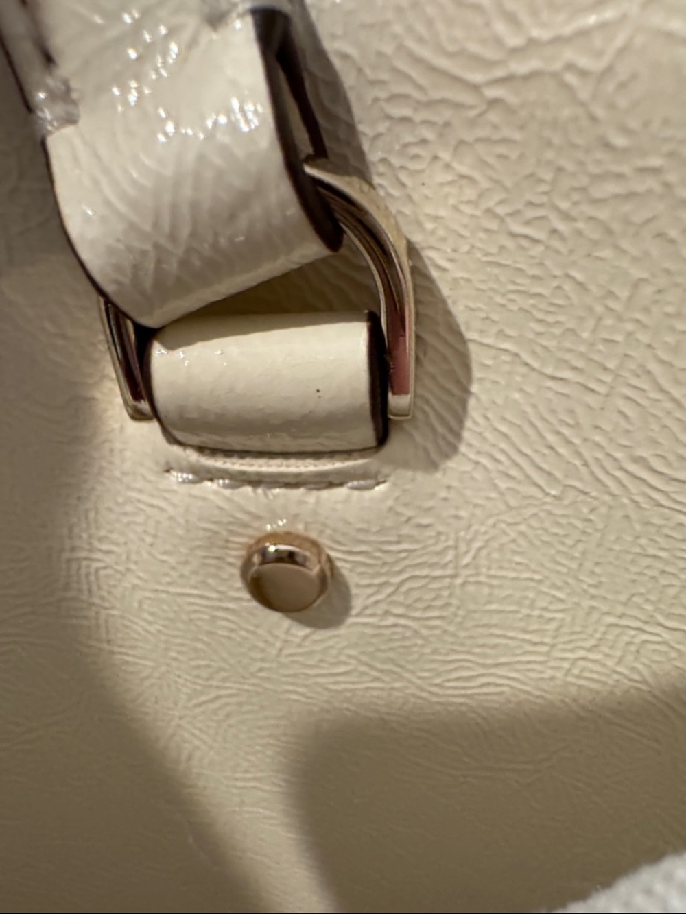 💕kate spade Crinkle Patent Leather Tote (CLSH) - Picture 12 of 16